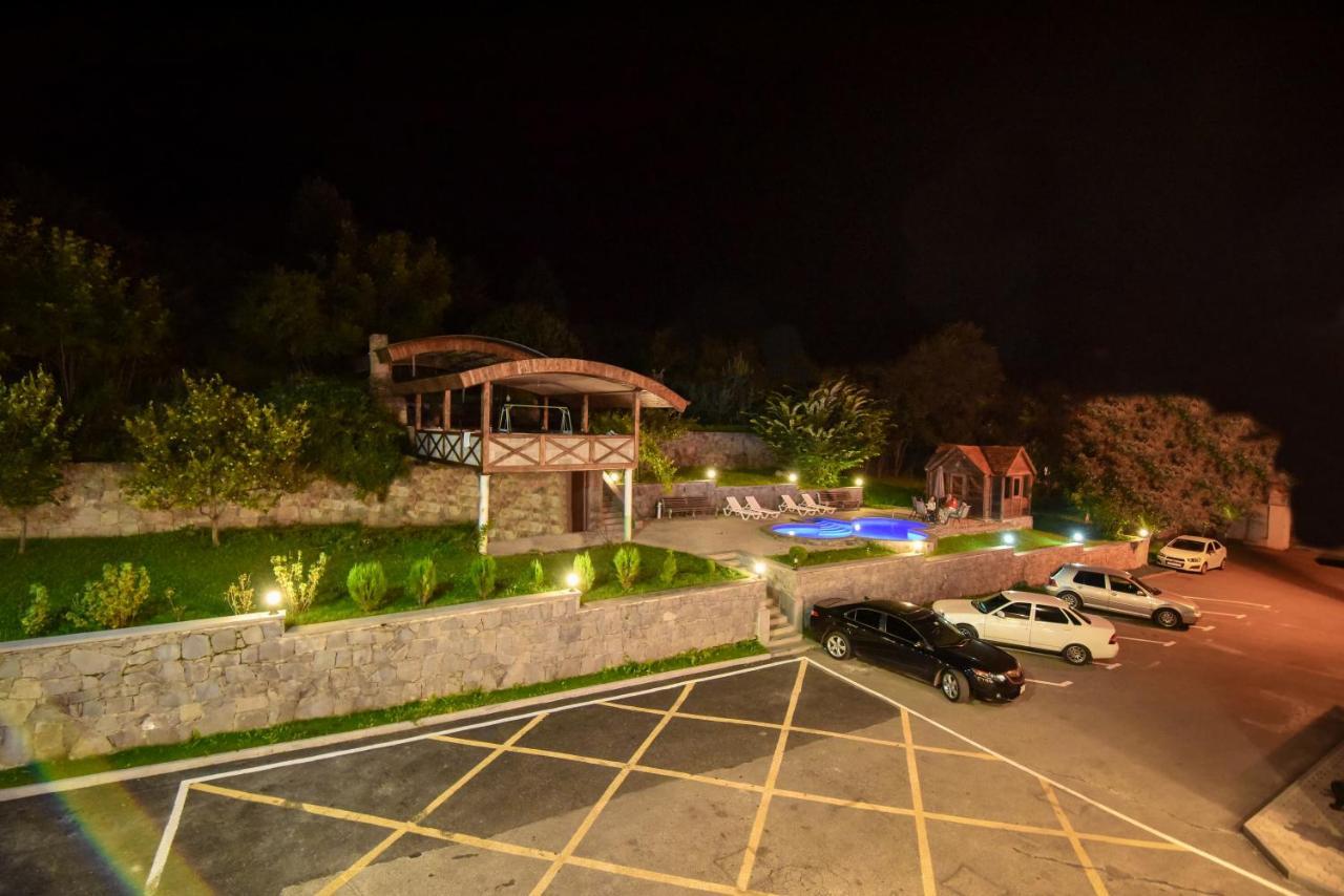 Laguna Hotel Vanadzor Eksteriør billede